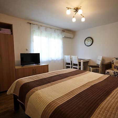 Apartment Azulmburgo Vrnjačka Banja Eksteriør billede
