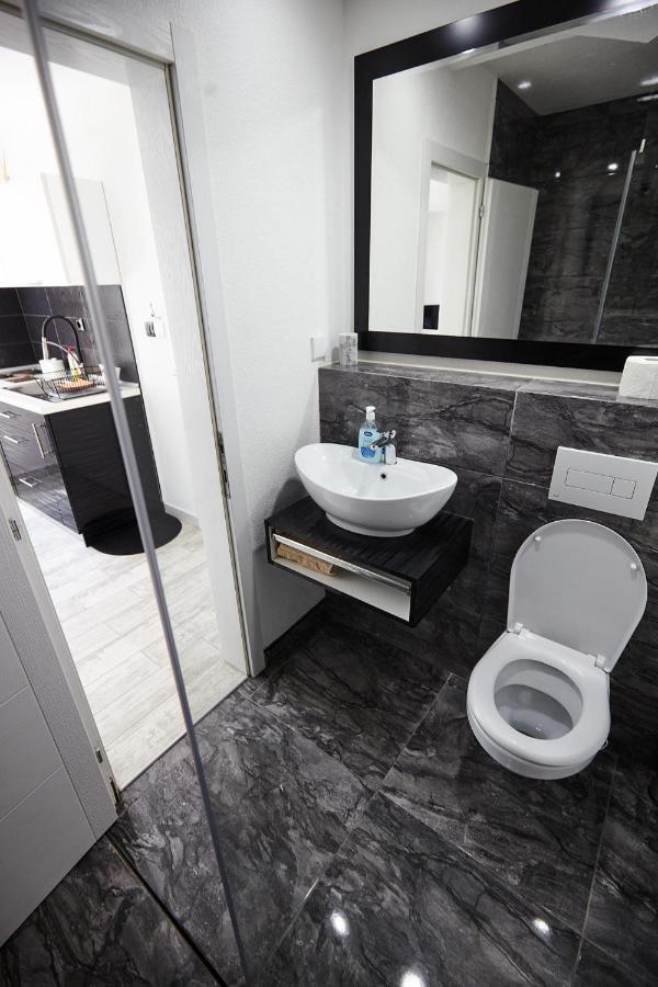 Apartment Azulmburgo Vrnjačka Banja Eksteriør billede