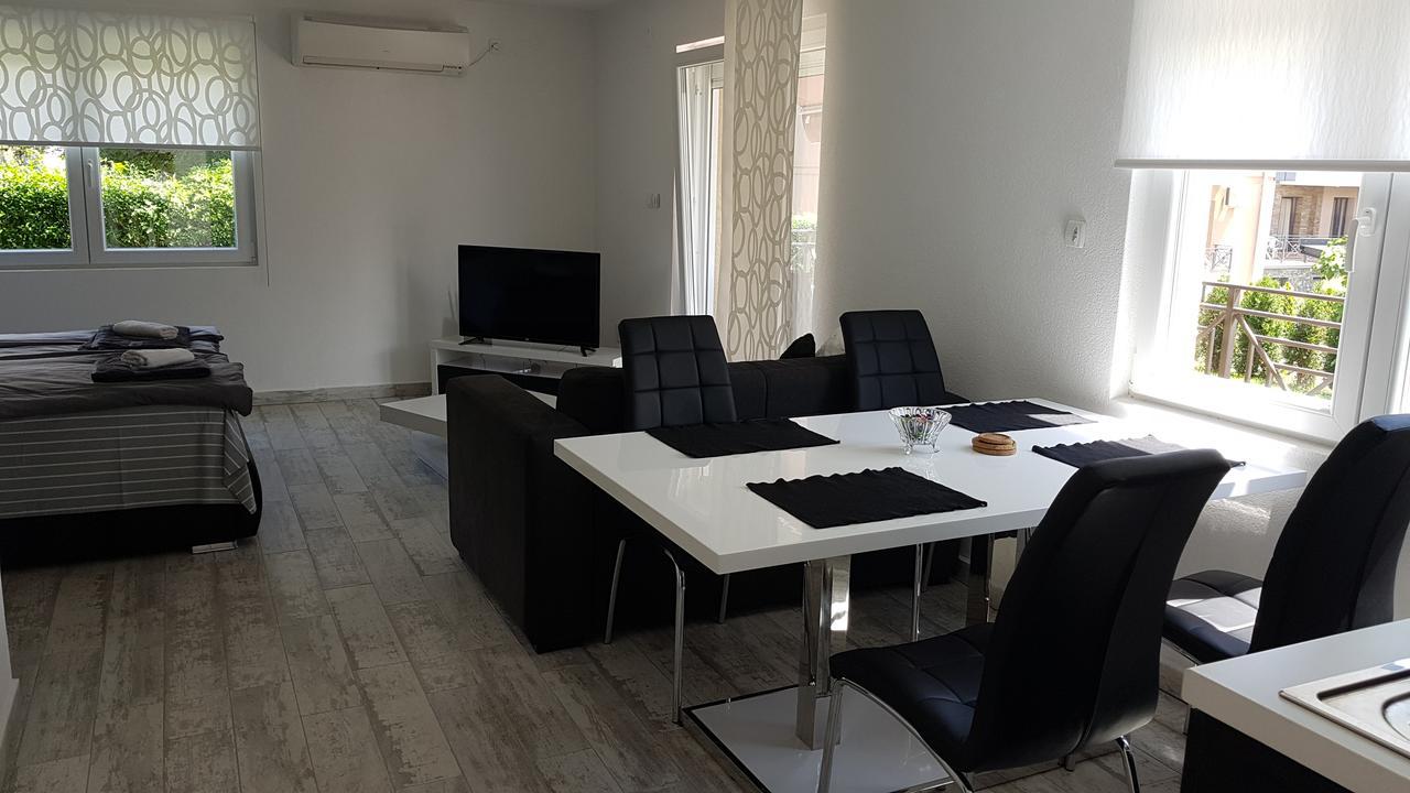 Apartment Azulmburgo Vrnjačka Banja Eksteriør billede